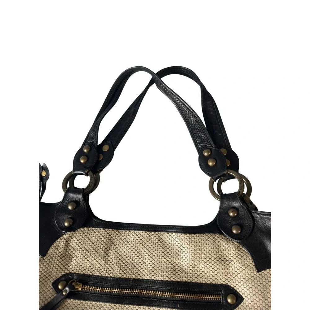 Vintage Y2K Isabella Fiore Black Leather Cream Honeycomb Shoulder Bag KC